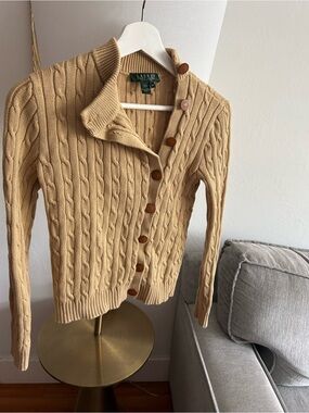 Vtg Y2K Lauren Ralph Lauren Cable Knit Cardigan S/P Tan Crest Buttons Old Money